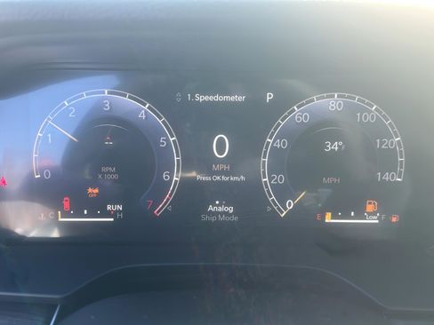 New 2026 Jeep Grand Cherokee Altitude image 10