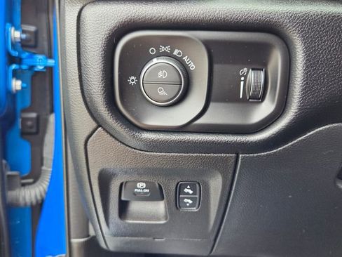 Used 2022 RAM 1500 Big Horn RWD image 30