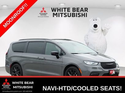 Used 2025 Chrysler Pacifica Limited