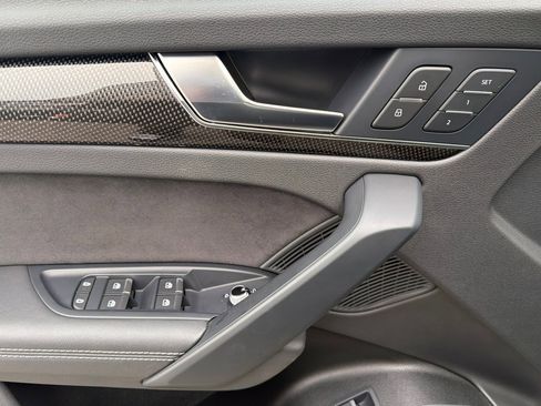 Used 2023 Audi SQ5 Prestige w/ Prestige Package image 10