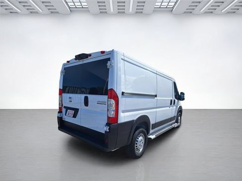 Used 2025 RAM ProMaster 2500 w/ U-Haul Equipment Group FWD image 4