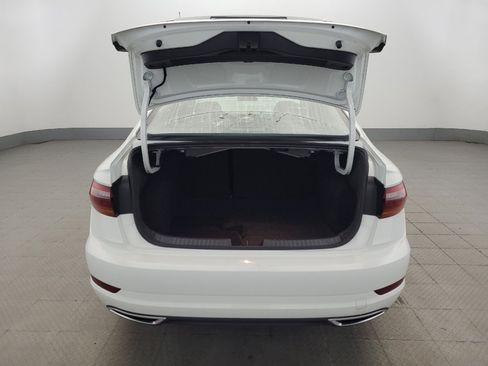 Used 2019 Volkswagen Jetta SEL Premium FWD image 29