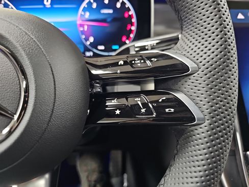 New 2026 Mercedes-Benz GLC 300 4MATIC image 19