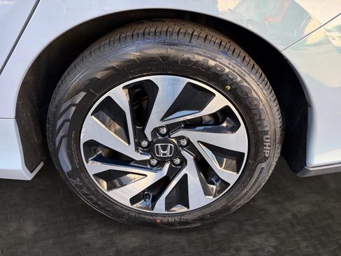 Used 2019 Honda Civic LX image 38