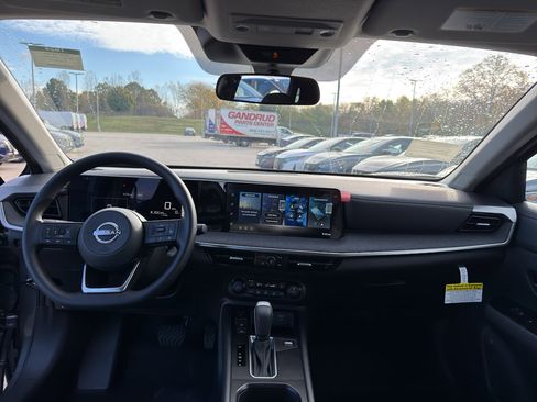 New 2026 Nissan Kicks SV w/ Cold Weather Package image 28