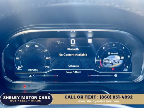 Used 2023 GMC Yukon SLT image 13