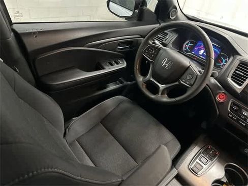 Used 2020 Honda Passport Sport image 12