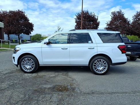 Certified 2023 Ford Expedition Limited AWD/4WD image 2