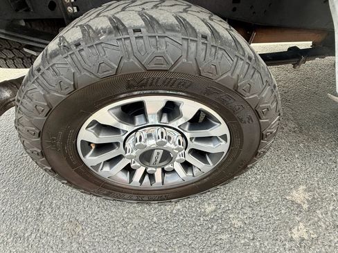 Used 2020 Ford F250 Lariat w/ Lariat Value Package AWD/4WD image 19