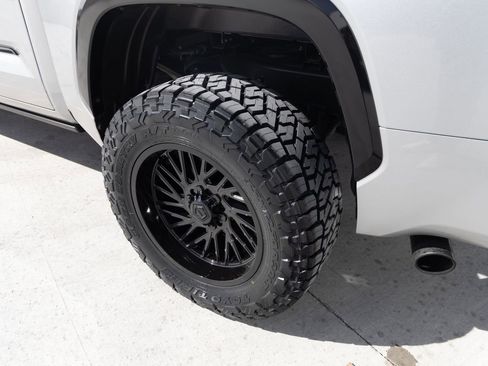 Used 2023 Toyota Tundra Platinum image 11