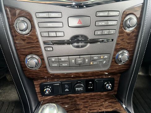 Used 2020 Nissan Armada Platinum w/ Captain's Chairs Package AWD/4WD image 17