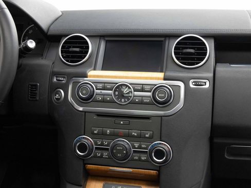Used 2014 Land Rover LR4 HSE AWD/4WD image 24