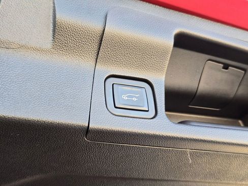 Used 2023 GMC Acadia Denali w/ Denali Ultimate Package image 33