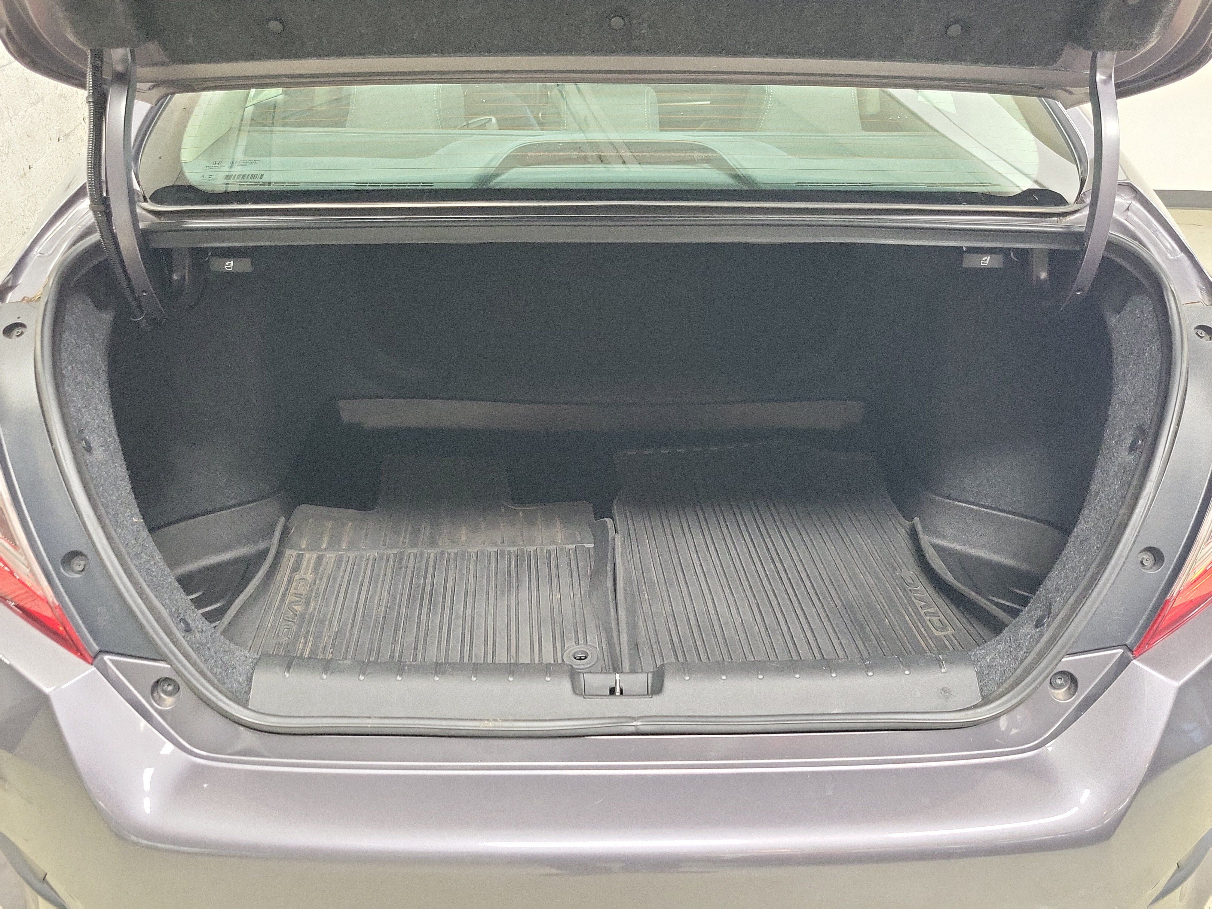 Used 2020 Honda Civic EX-L image 9