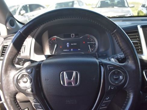 Used 2018 Honda Pilot Elite image 36