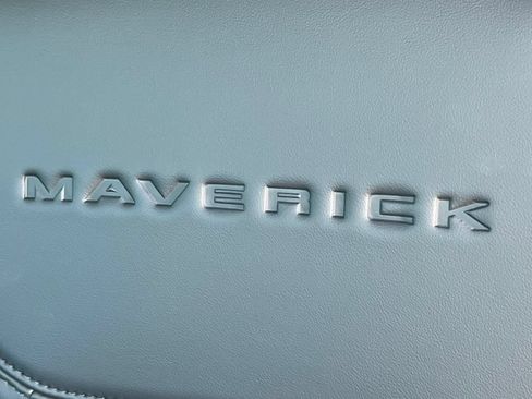 Used 2026 Ford Maverick Lariat w/ Black Appearance Package AWD/4WD image 16