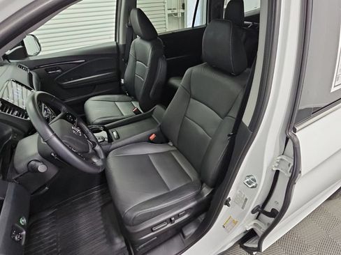Used 2022 Honda Pilot Touring image 31
