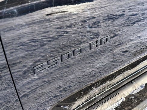 Certified 2022 Chevrolet Silverado 2500 LT w/ Z71 Chrome Sport Edition image 10