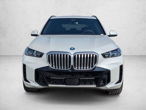 New 2026 BMW X5 xDrive50e w/ M Sport Package AWD/4WD image 6