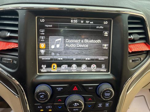 Used 2016 Jeep Grand Cherokee Overland RWD image 36