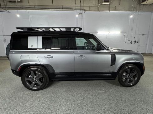 Used 2022 Land Rover Defender 110 X-Dynamic SE image 9