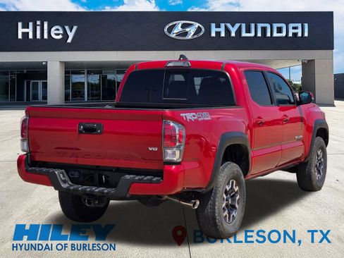 Used 2021 Toyota Tacoma TRD Off-Road AWD/4WD image 4