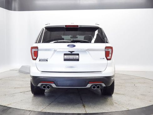 Used 2019 Ford Explorer Platinum AWD/4WD image 4