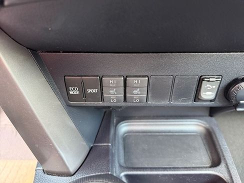 Certified 2016 Toyota RAV4 SE AWD/4WD image 24