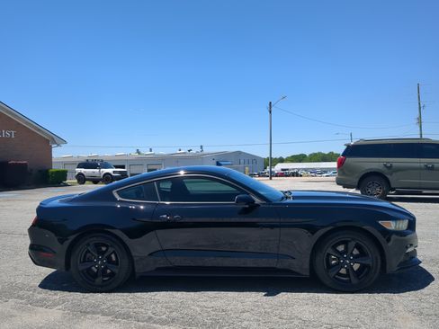 Used 2016 Ford Mustang Coupe w/ Equipment Group 051A RWD image 2