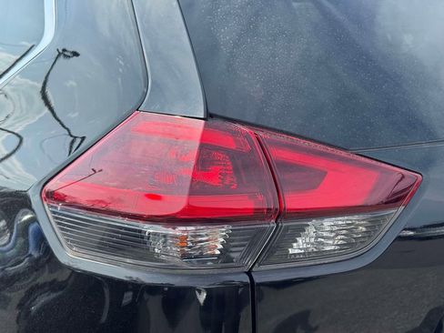 Used 2020 Nissan Rogue SL image 10