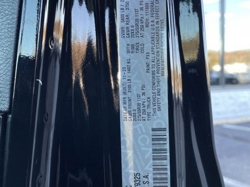 Used 2023 Jeep Gladiator Overland image 36