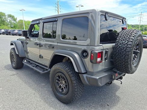 Used 2023 Jeep Wrangler Unlimited Sport AWD/4WD image 5