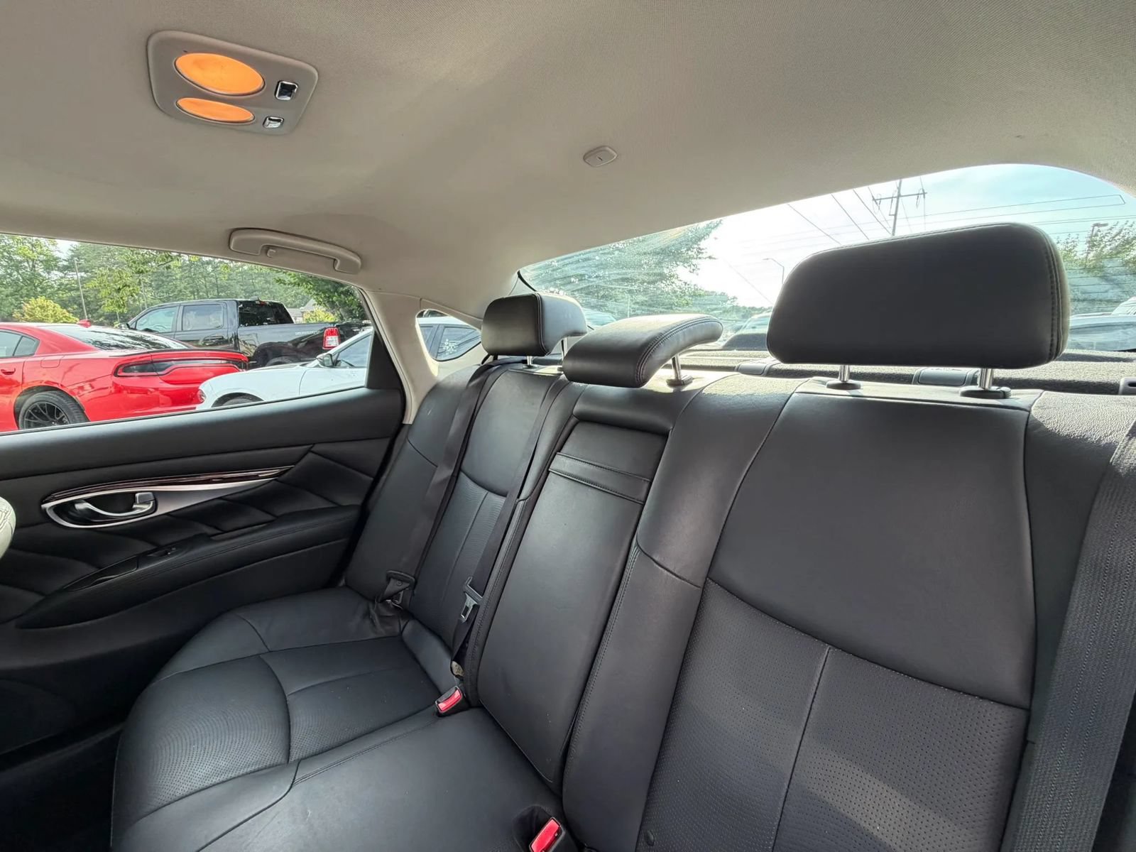 Used 2017 INFINITI Q70 L 3.7 AWD/4WD image 23