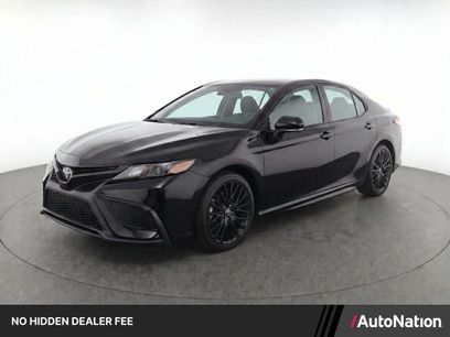 Used 2022 Toyota Camry SE w/ Carpet Mat Package (TMS)