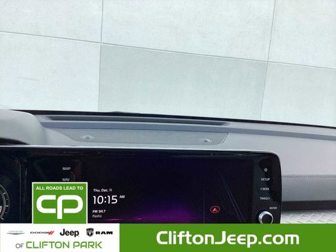 Used 2023 Kia Sorento SX Prestige image 21