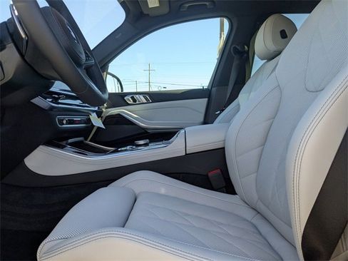 New 2026 BMW X5 xDrive50e w/ M Sport Package image 22