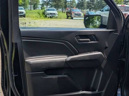 Used 2024 Chevrolet Colorado Trail Boss w/ Advanced Trailering Package AWD/4WD image 5