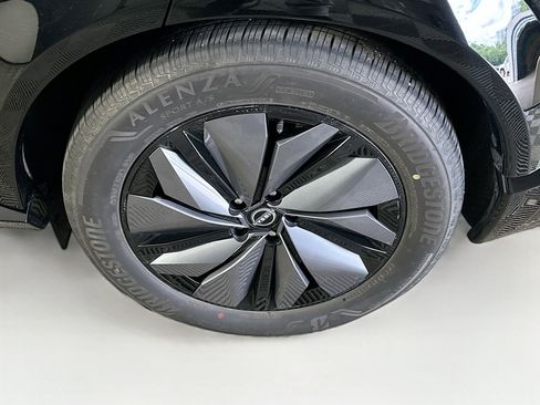 Used 2023 Nissan Ariya FWD image 11