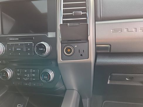 Used 2017 Ford F350 Platinum w/ Platinum Ultimate Package image 48