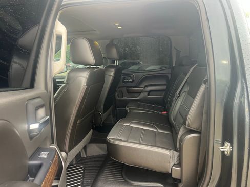 Used 2018 GMC Sierra 1500 Denali w/ Denali Ultimate Package image 17