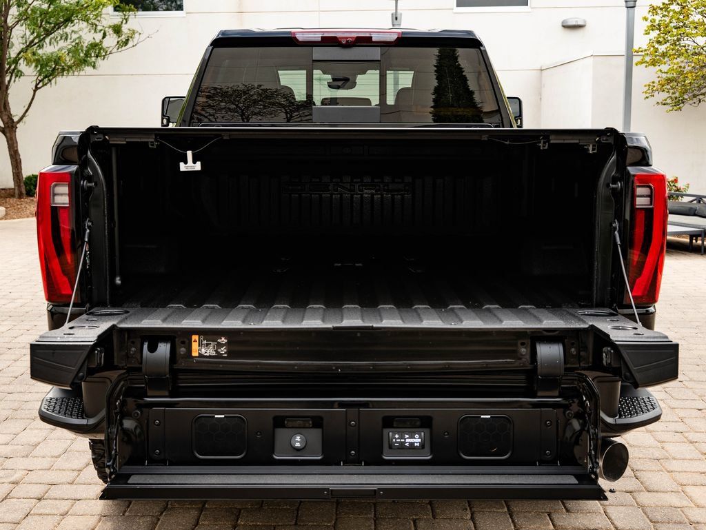 Used 2024 GMC Sierra 2500 Denali Ultimate w/ Max Trailering Package AWD/4WD image 22