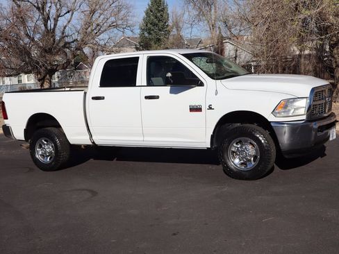Used 2012 RAM 3500 ST w/ Chrome Appearance Group image 2