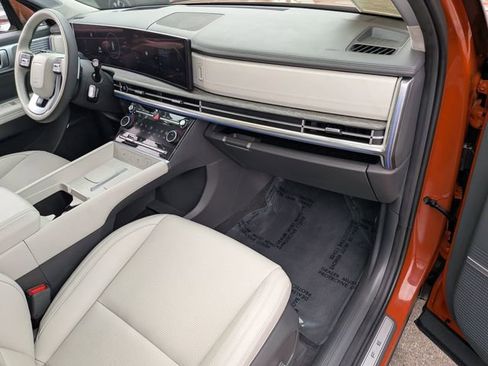 Used 2025 Hyundai Santa Fe Calligraphy image 36