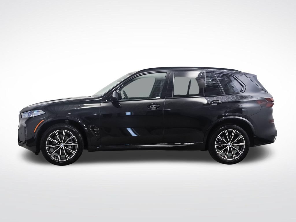 Certified 2026 BMW X5 xDrive40i w/ M Sport Package AWD/4WD image 2