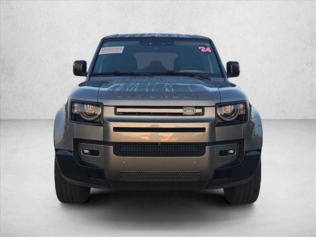 Certified 2024 Land Rover Defender 110 X-Dynamic SE AWD/4WD image 2