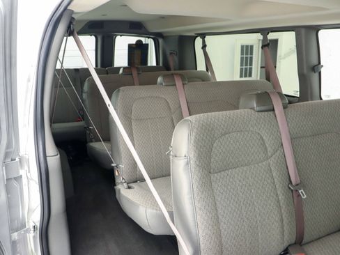 Used 2025 Chevrolet Express 3500 LT w/ LT Preferred Equipment Group image 14