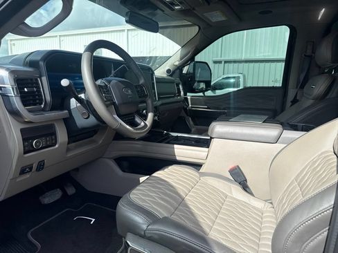 Used 2026 Ford F450 Platinum w/ Platinum Plus Package AWD/4WD image 8