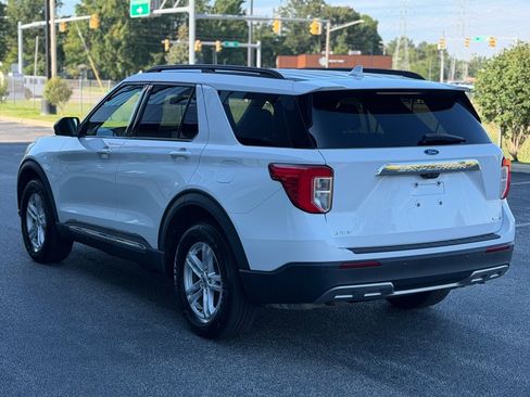 Used 2020 Ford Explorer XLT w/ Equipment Group 202A AWD/4WD image 3