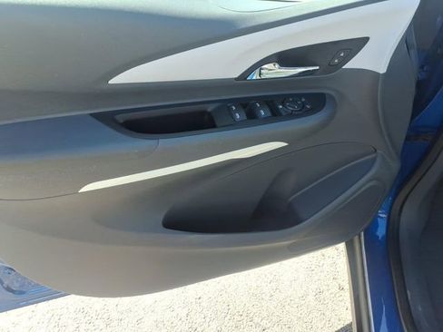 Used 2021 Chevrolet Bolt LT FWD image 14