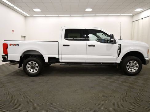 Used 2024 Ford F350 XLT w/ FX4 Off-Road Package AWD/4WD image 9
